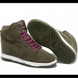 Army green Nike Dunk Sky Hi wedge 💚